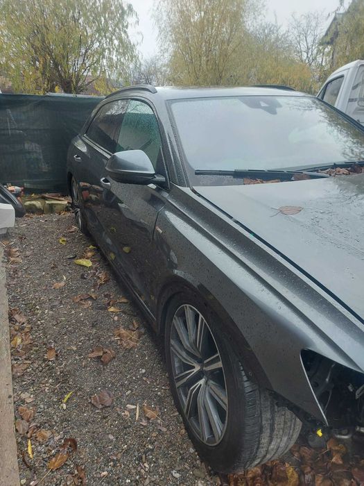 Audi Q8 3.0 diesel mild hybrid Avariat