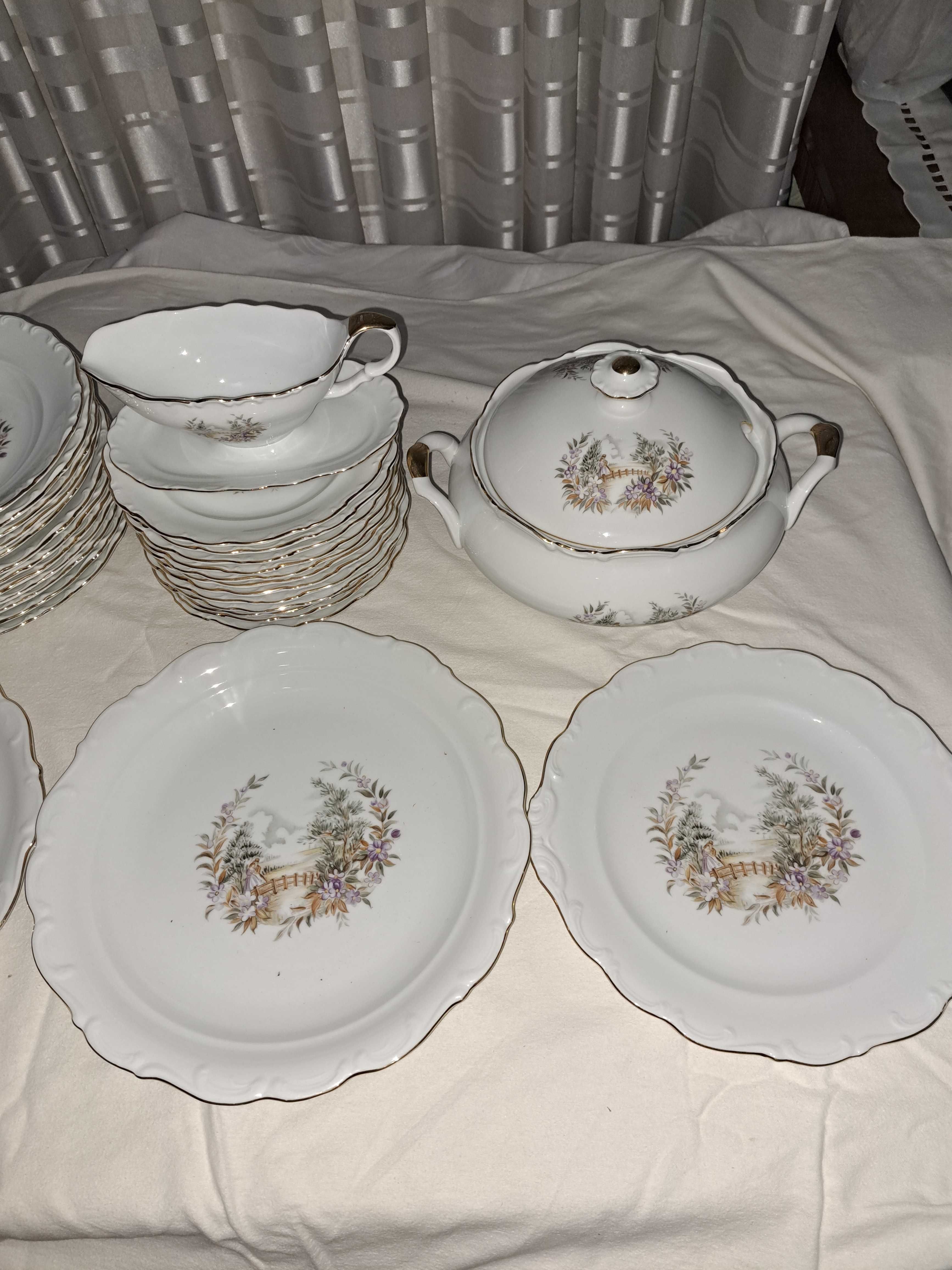 set de masa serviciu farfurii portelan Bavaria 12 persoane - Impecabil