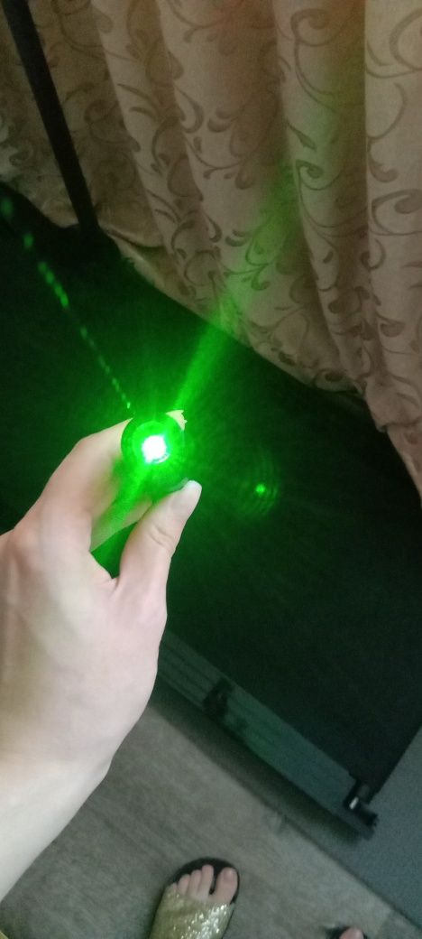 Lanterna Laser Pointer cu Incarcare USB lumina verde 1000 mW