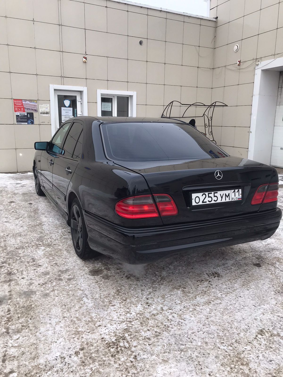 Бампер мерс w 124w190w140w210 БМВ е34 е36 е38 Е39 задний бампер пере