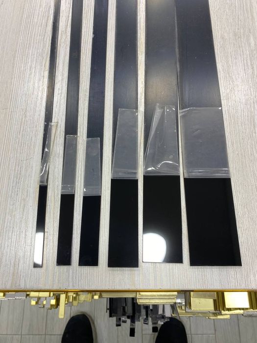 Samoklryka akril lenta va akril list