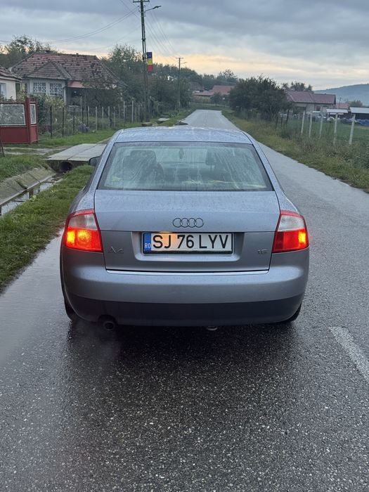 Audi A4 2003 1.6 Benzina