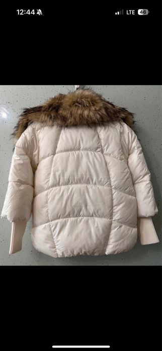 Geaca cu guker de blana detasabil