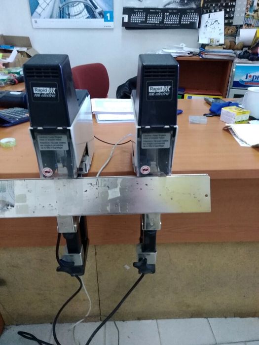 Машина за шиене на книги и тетрадки