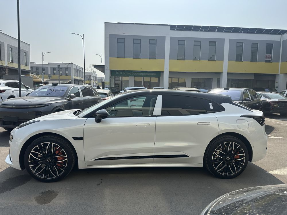 Zeekr 001 Restyling Full skidka narxlarda notarusga tayyor
