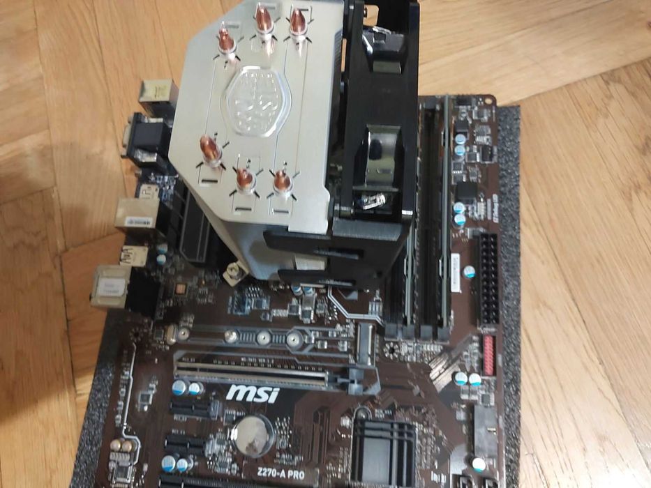 Intel i7 7700K + MSI Z270-A Pro + 16GB DDR4 + Cooler Master охладител