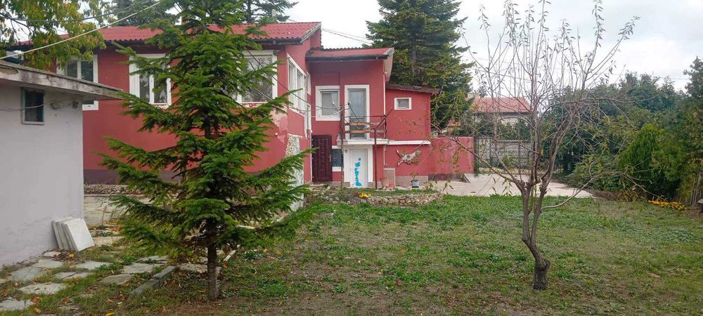 Продавм Урегулиран поземлен имот в м-ст Ален Мак с площ 1134 кв.м.