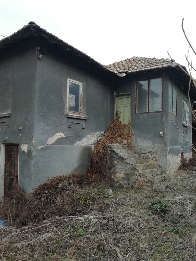 Продава се Къща в с. Руска Бела, Област Враца - 80 кв.м за 160 €/кв.м - Снимка #2
