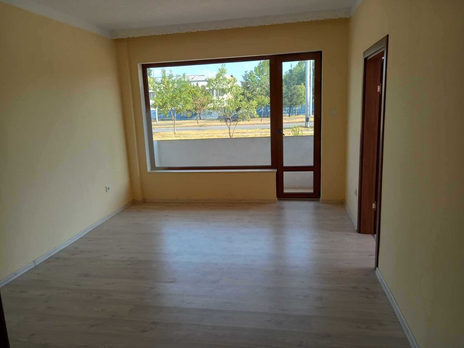 Продава се Тристаен апартамент в Пловдив, Тракия - 83 кв.м за 688 €/кв.м - Снимка #3