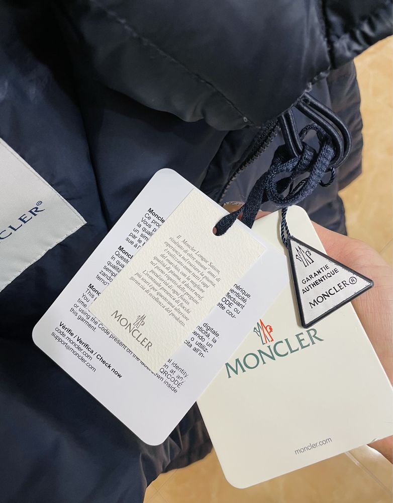 Ново Оригинално яке Moncler