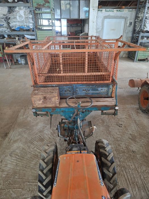 Vindem motocultor