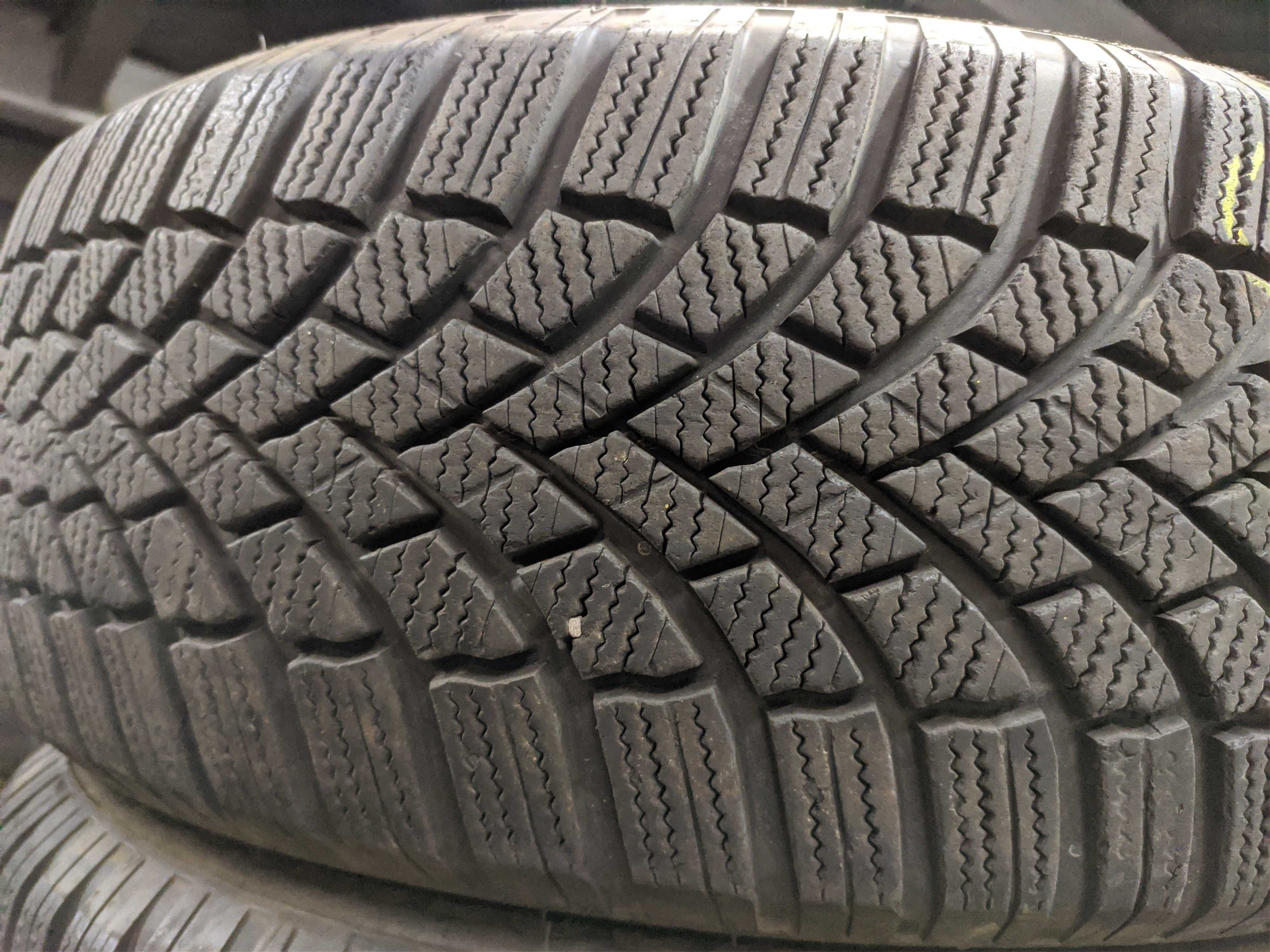 4бр Зимни гуми 205 55 16 - Bridgestone