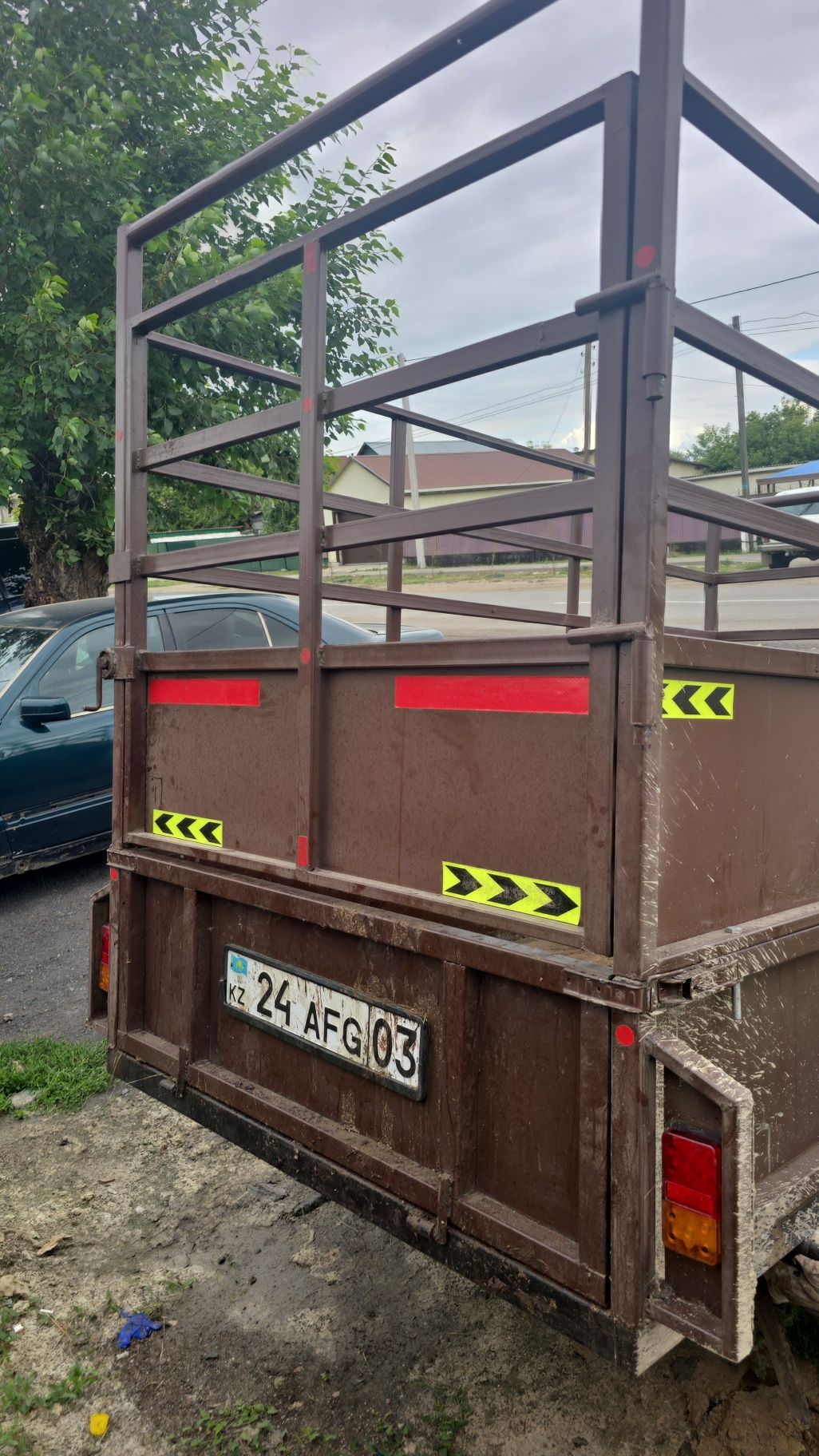 Продам прицеп коневозка