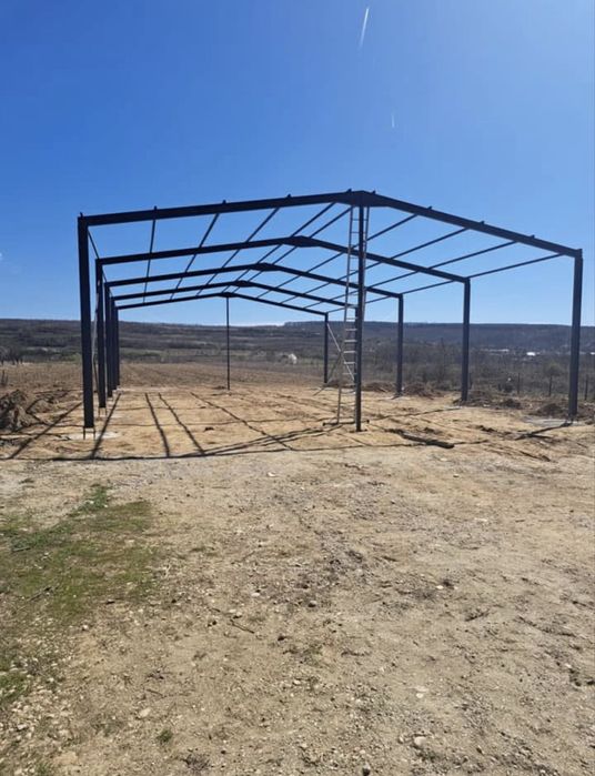 Vând hală metalică 18 m lățime cu 30 m lungime cu 6 m înălțime