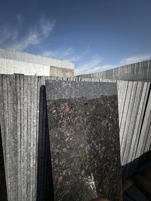 Tan braun granit xindiston Тан браун гранит оптом, Tan Brown Индийский