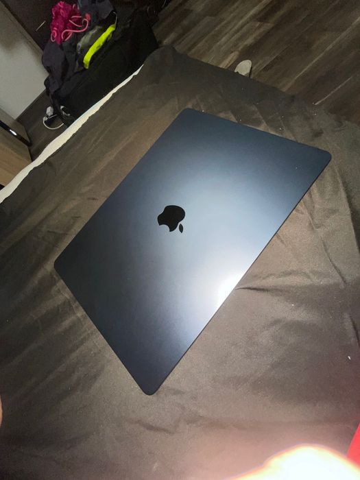 MacBook Air M2 2023