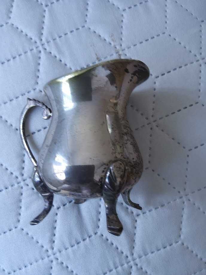 Продавам Сервиз метален, посребрен