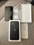 Телефон iPhone 11 64GB