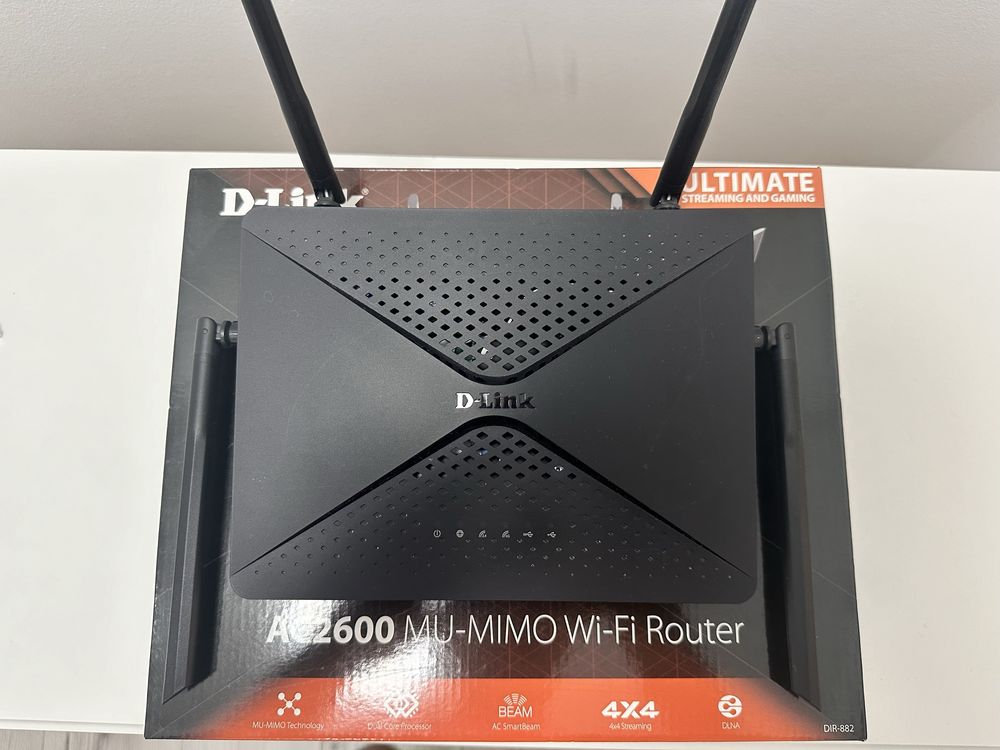 Router wireles D-Link DIR-882, AC2600, Dual-Band, Gigabit.