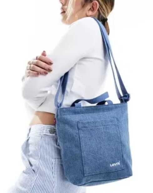 Нова чанта  Levis