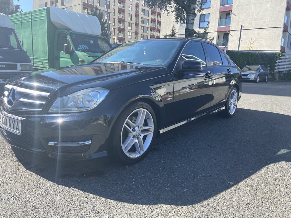 Mercedes Benz C180