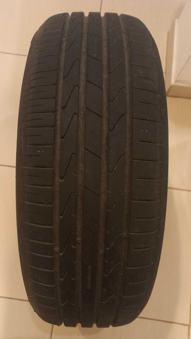 205 60 16 vara Hankook noi