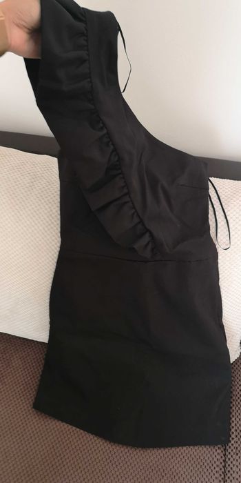 Рокля ZARA XS - нова