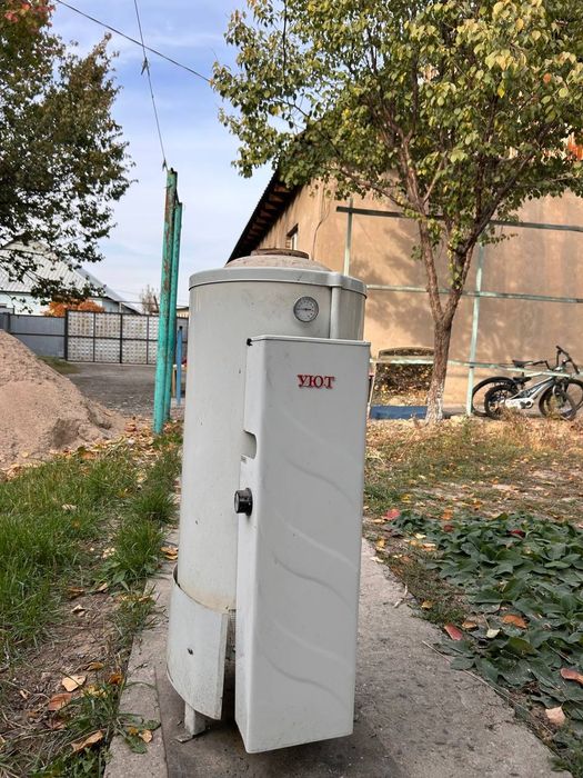 Продаю угольную печь и отопительный котел "Уют"