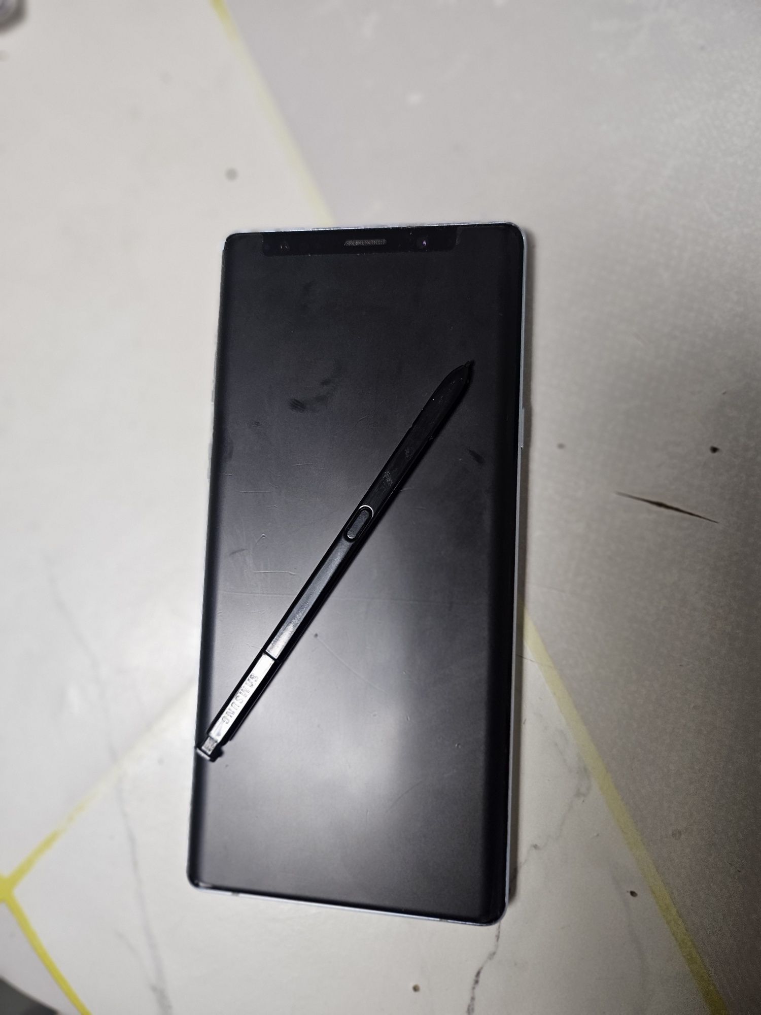 Продам смартфон not 9