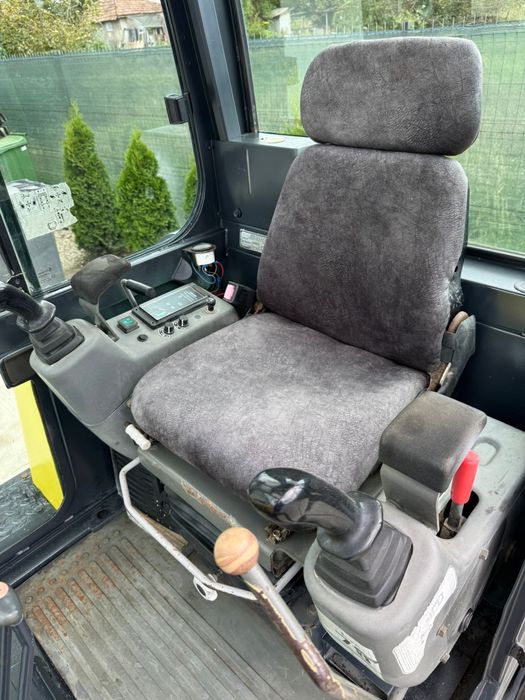 Miniescavator yanmar 2,8 tone! Posibilitate rate avans 0 !