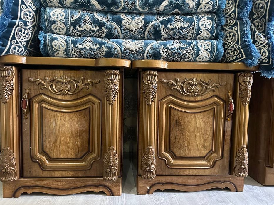 Mebil  sotiladi 1 yil boldi olinganiga holati yahshi