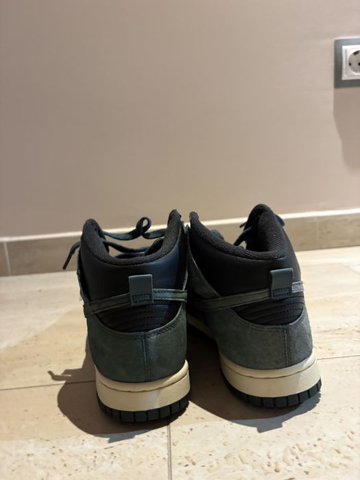 Продавам зелени кецове на найк