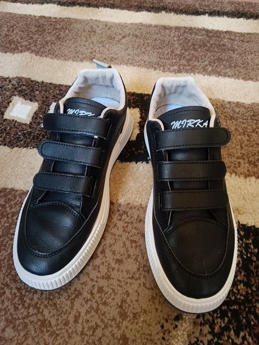 Кроссовки размер 41