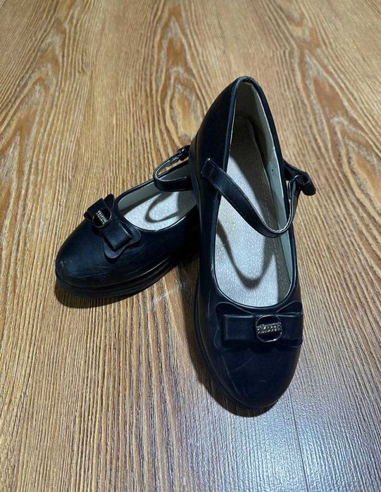 Туфли черные для девочки