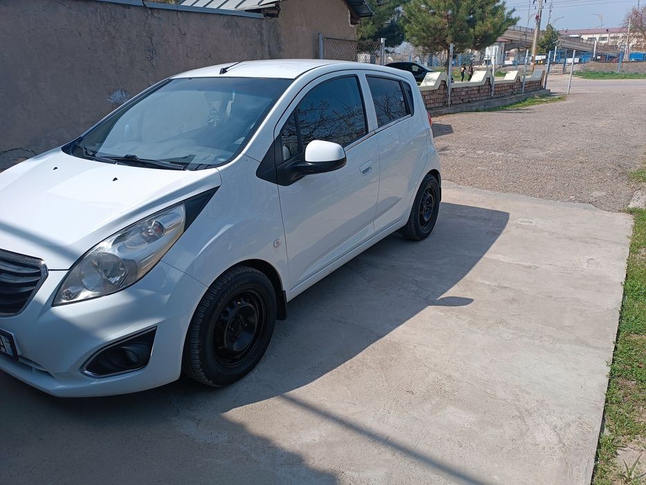 Продаётся Авто-Спарк-Равон.