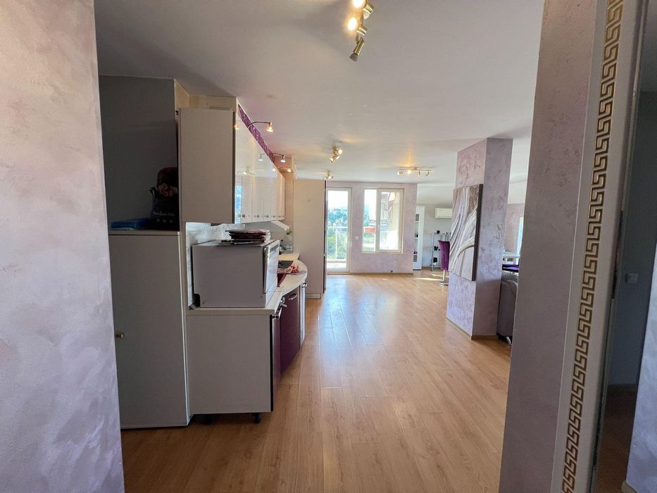 Продава се Четиристаен апартамент в София, Център - 260 кв.м за 2250 €/кв.м - Снимка #3