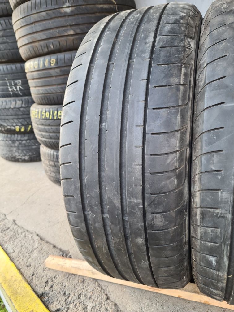 2 бр. летни гуми 235/55/19 GoodYear SUV DOT 0619 4 mm