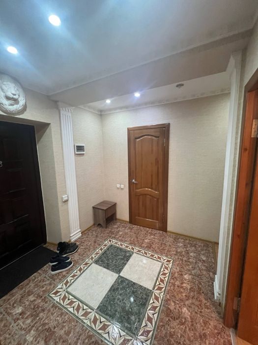 Сдам квартиру 3-х комнатную