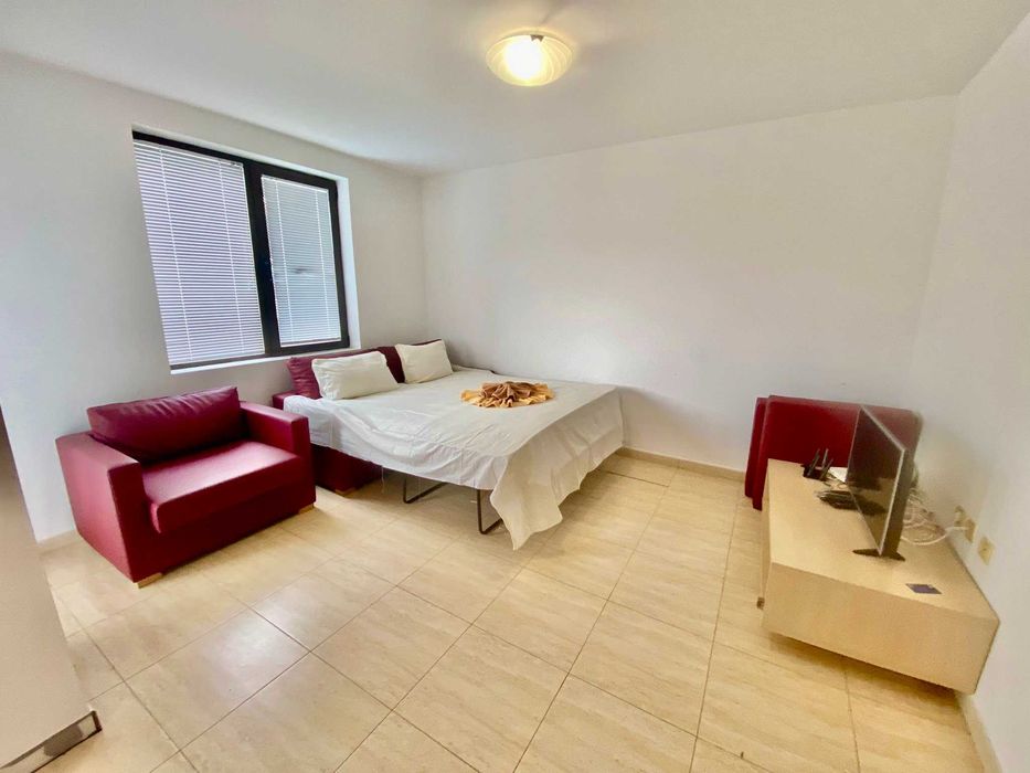 Обзаведен двустаен апартамент с гледка море в комплекс „Етъра 2“