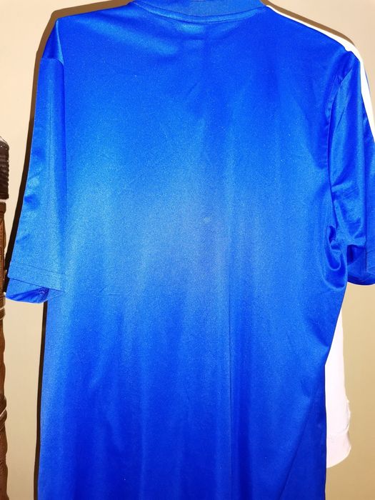 Vând Adidas, marimea XL