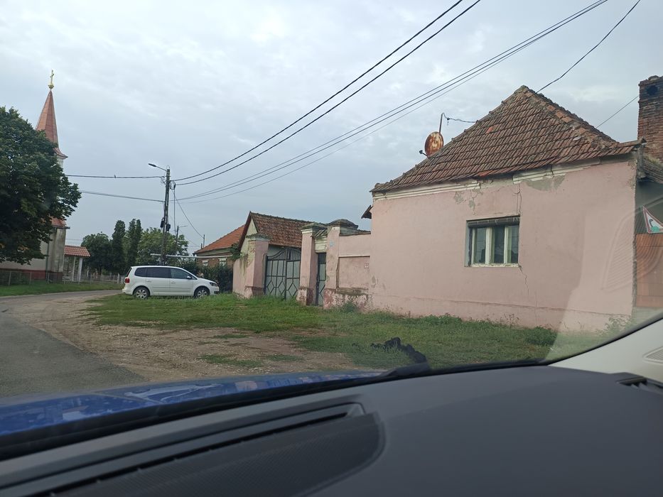 Casa de vânzare  in Girisul de Cris
