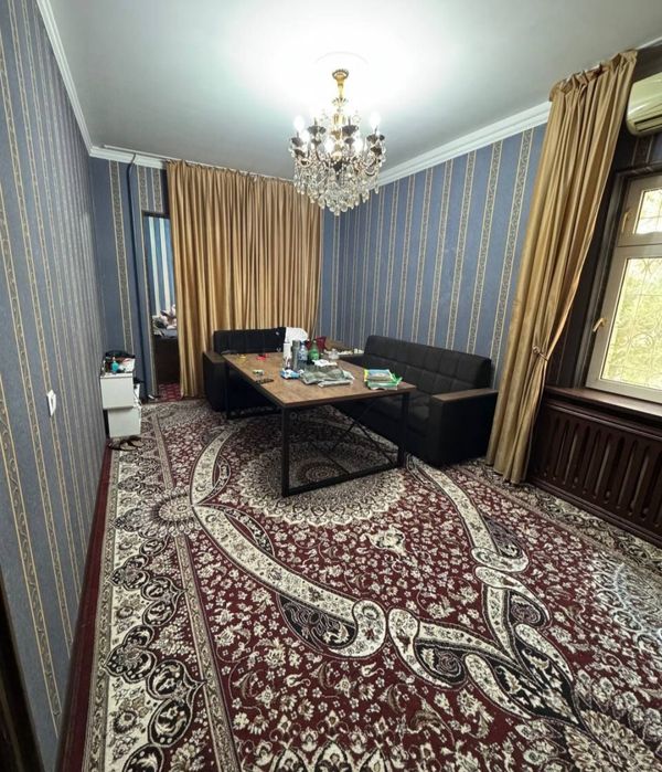 Yunsobod 9 kv  2/2/5/58 kv razdelniy toza uy srochniy variyant