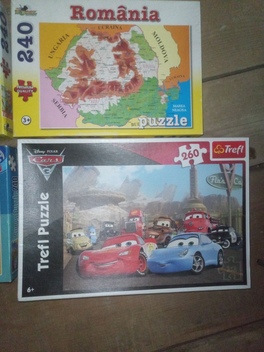 4 puzzle 240 si 260 piese