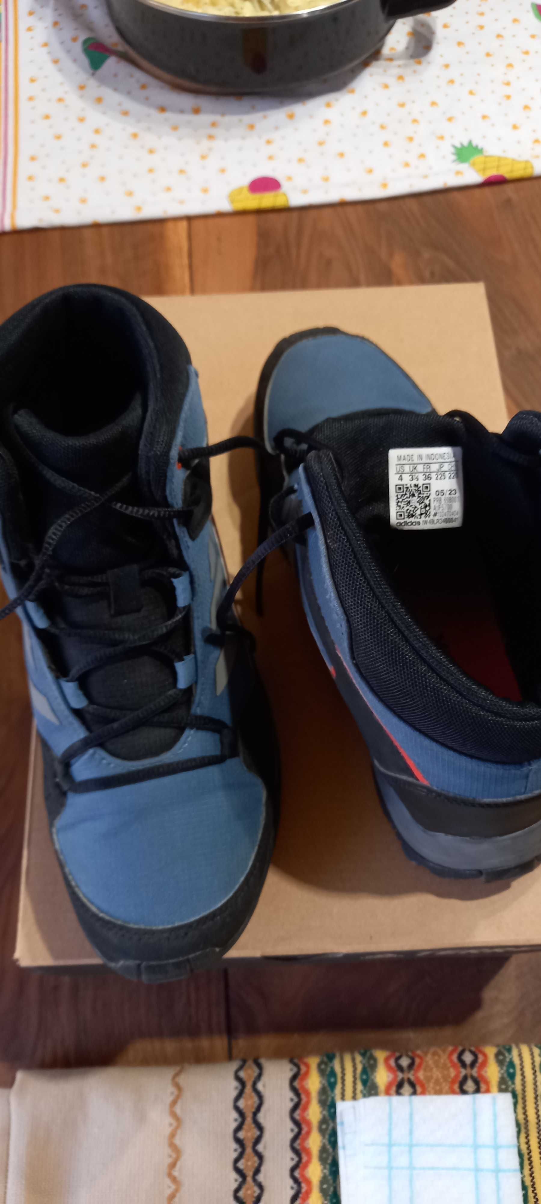 Детски зимни обувки ADIDAS