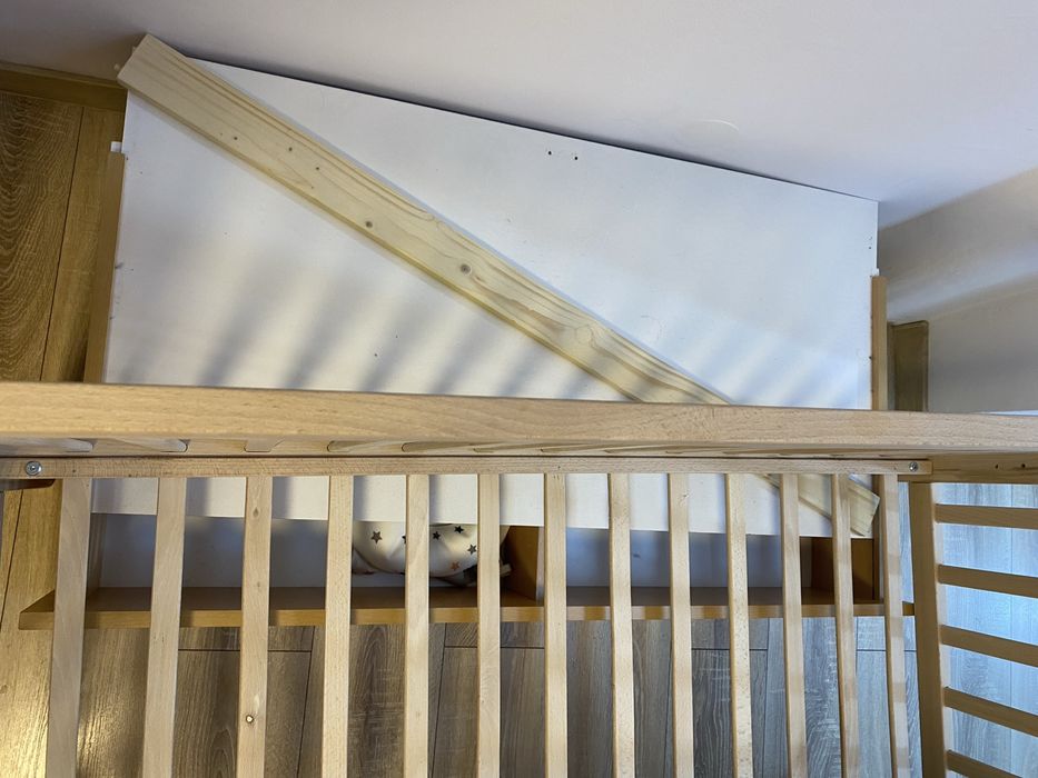 Vand patut din lemn de fag impecabil, folosit cateva luni