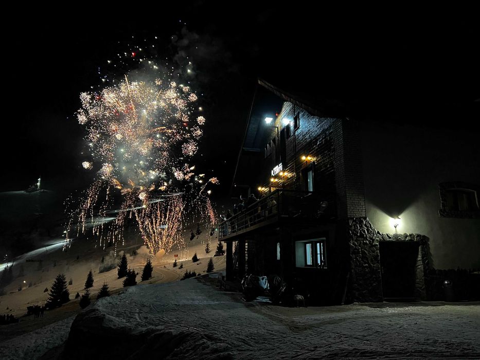 Revelion la Muntele Mic – Cabana Cuntu (Închiriere Integrală)