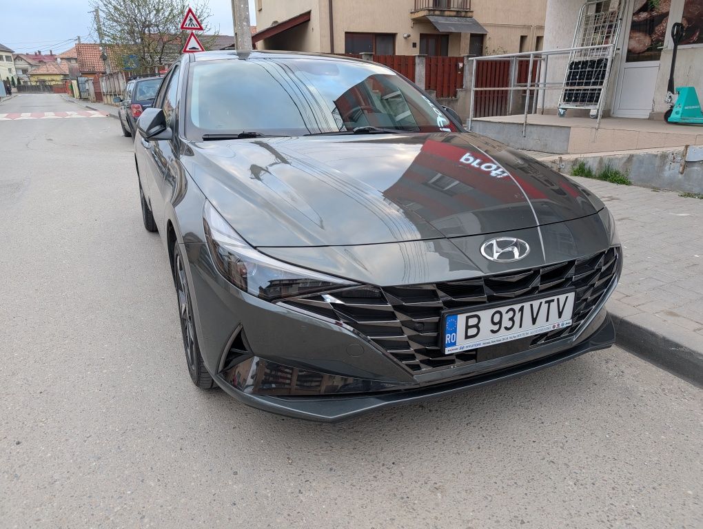 Hyundai Elantra 2023