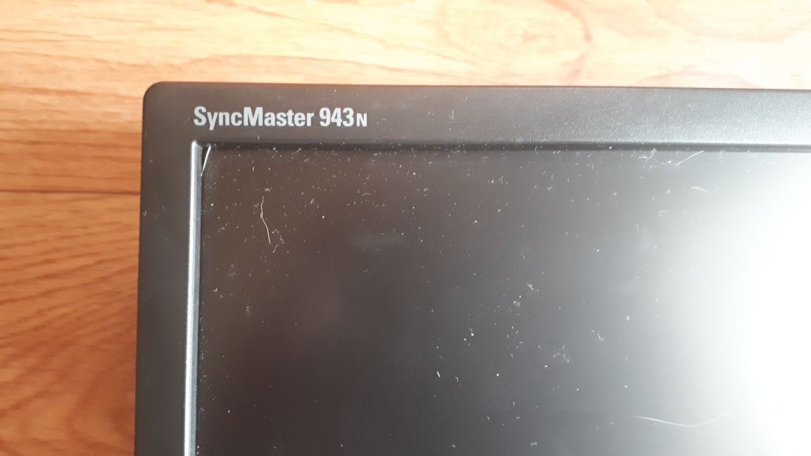 Монитор Samsung SyncMaster 943N (не рабочий!)