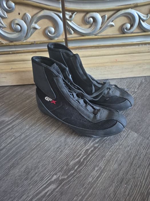 Продам боксёрские ботинки 37-38 рр