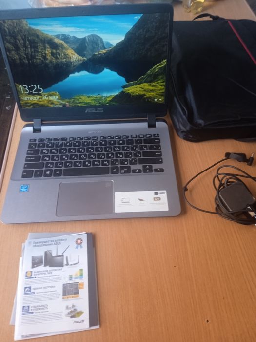 Ноутбук  ASUS TeK
